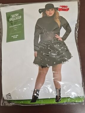 Plus Size Black Circle Skirt with Star & Moon Print Size XXL